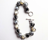 💗 Black, Gray and Pearl Captured Bead Chainmaille Bracelet